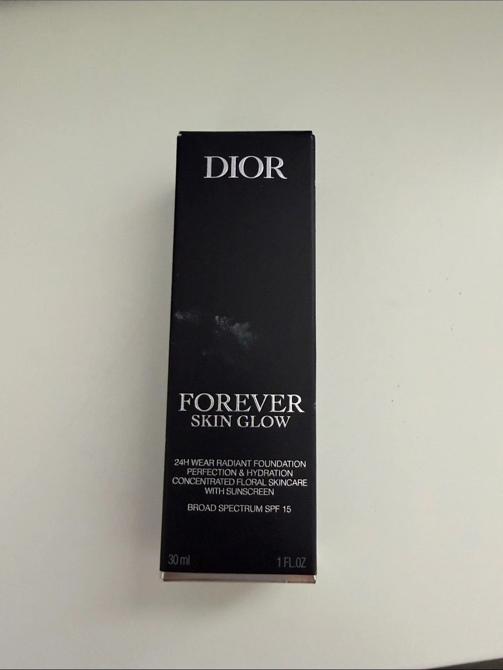 DIOR Forever Skin Glow Liquid Foundation 24HR Wear